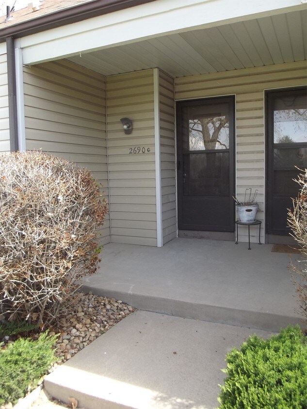 Primary Photo - 2690 S Xanadu Way