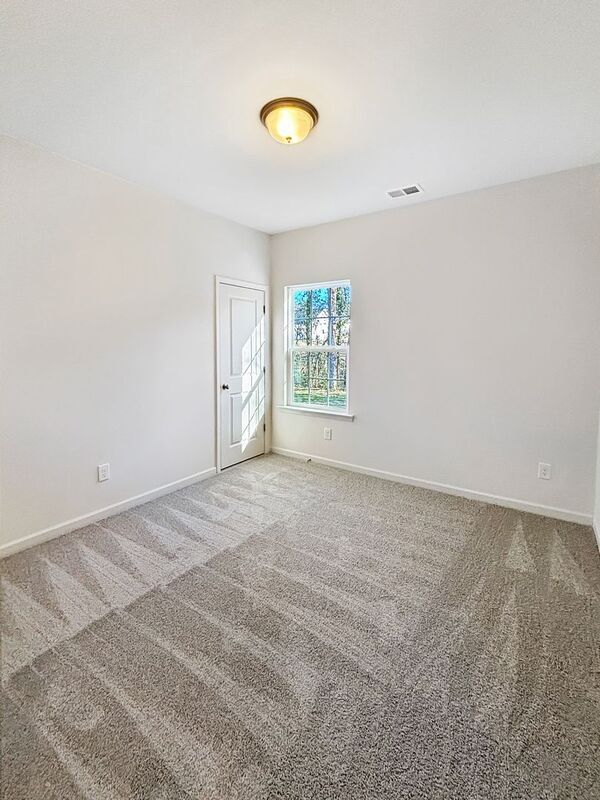 Foto del edificio - 10816 Mt Holly Rd