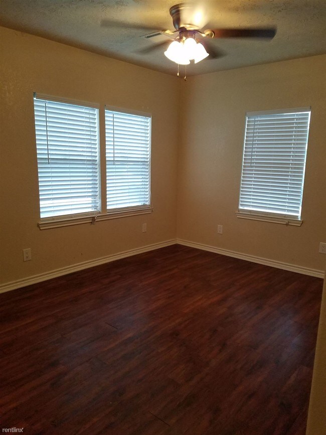 Building Photo - 201 S Brewer Dr