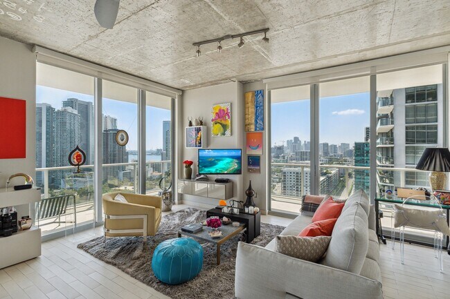 Foto del edificio - 3470 E Coast Ave