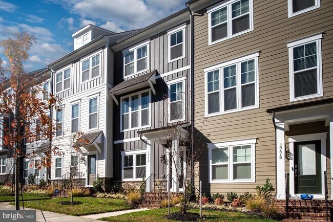 Foto del edificio - 1778 Hickory Wds Rd