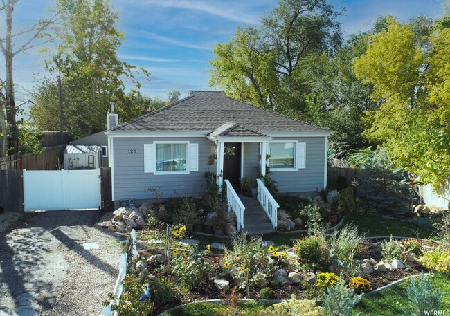 Building Photo - 120 E 350 N
