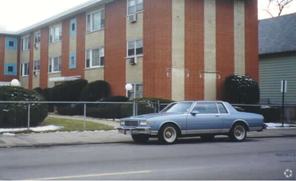 Primary Photo - 147-149 E 115th St