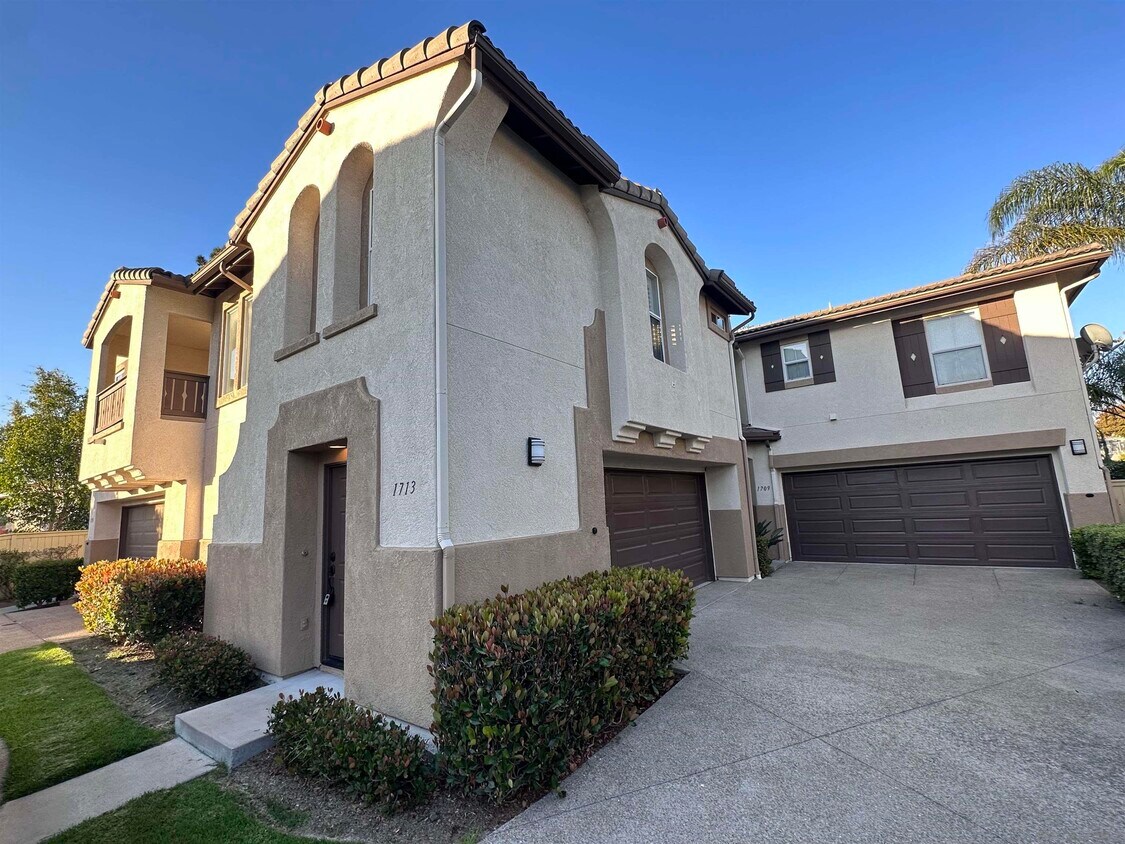 1713 Via Capri St, Chula Vista, CA 91913 Condo for Rent in Chula