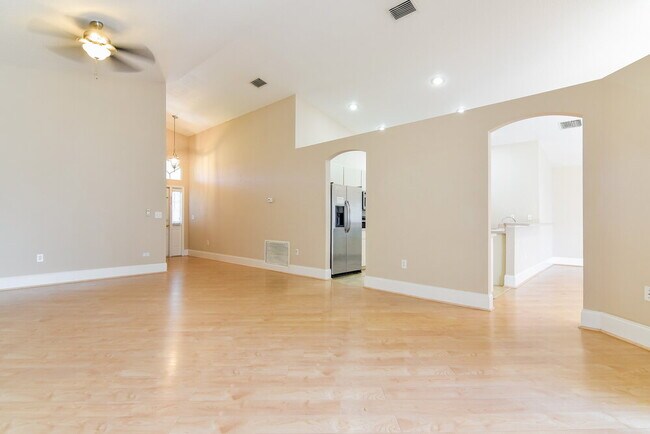 Foto del edificio - 5147 Pond View Ct