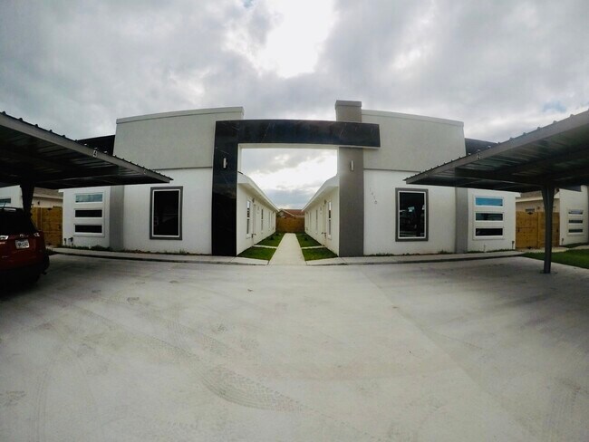 Foto del edificio - 1416 S Iris St