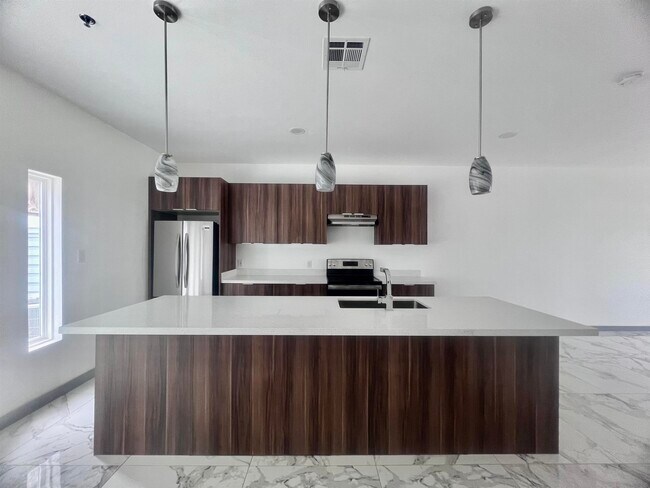 Foto del edificio - 1011 Emerald Valley Dr