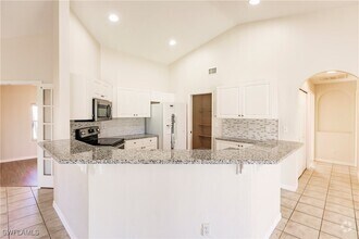 Building Photo - 1156 SW 44th Terrace