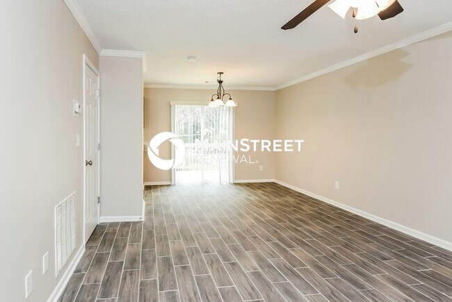 Foto del edificio - 2 Bedroom Pet-Friendly Home in CARTERSVILLE, GA with Main Street Renewal