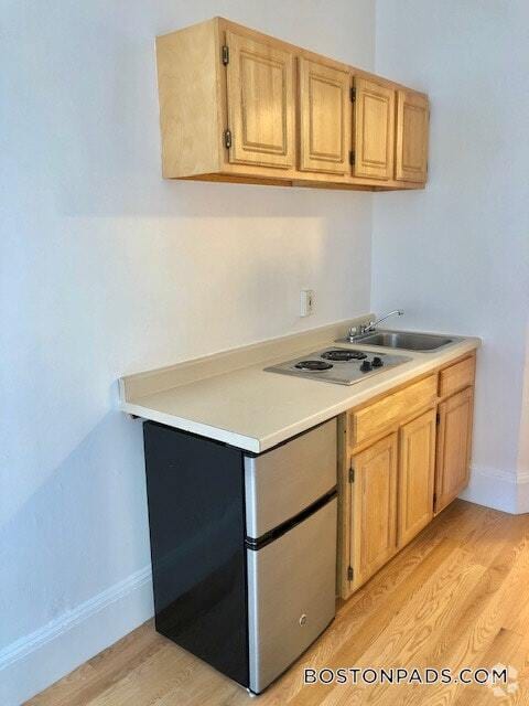 Building Photo - 405 Beacon St