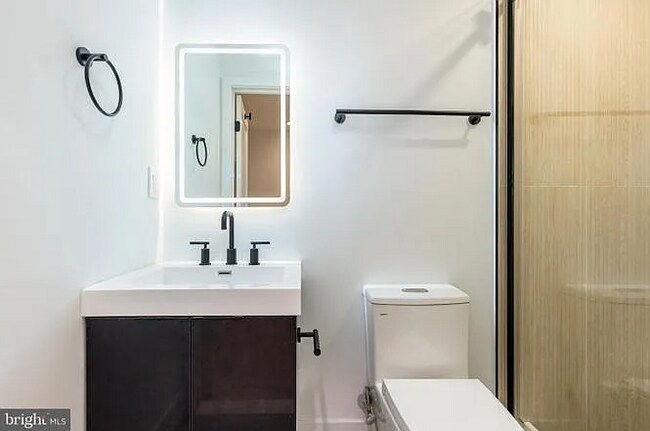 Foto del edificio - 1649 N 6th St