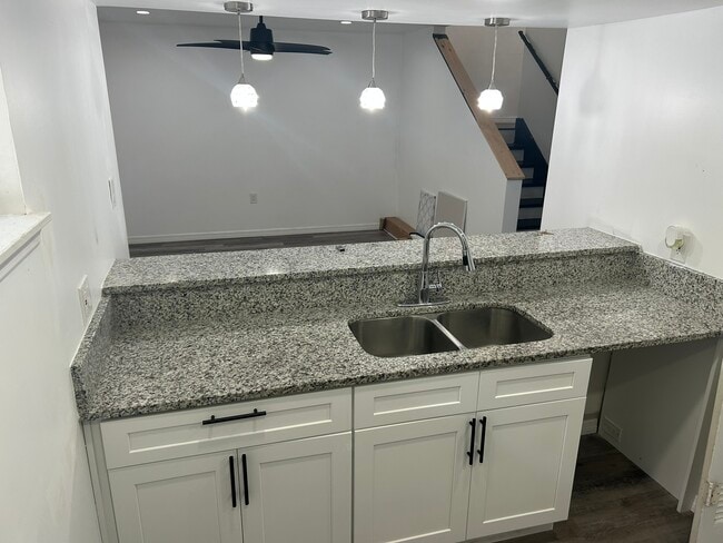 Building Photo - 3980 Crayrich Cir