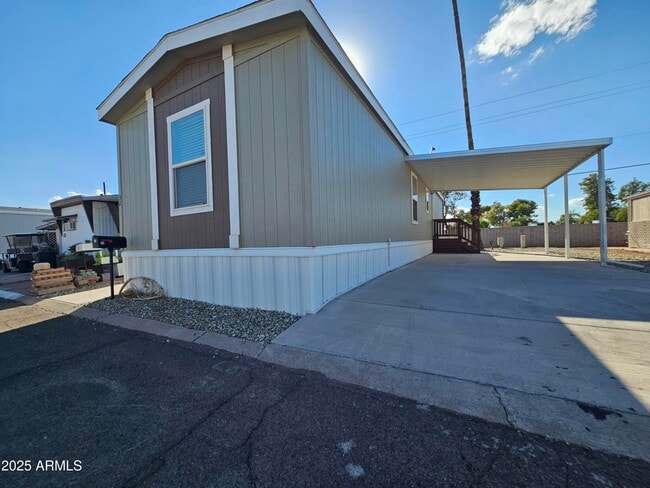Building Photo - 701 S Dobson Rd