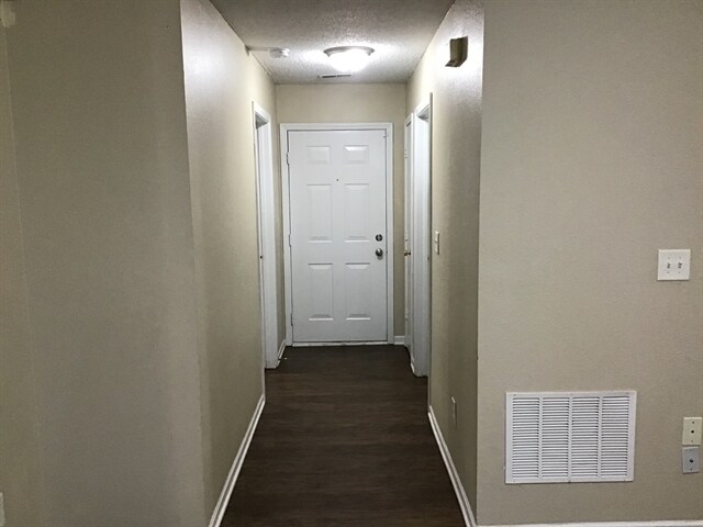 Building Photo - 414 Polaris Drive