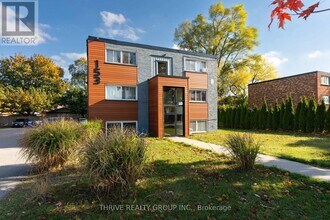 Building Photo - 153 Godfrey Dr