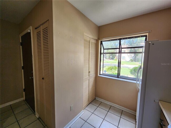 Foto del edificio - 6288 SW 8th Pl