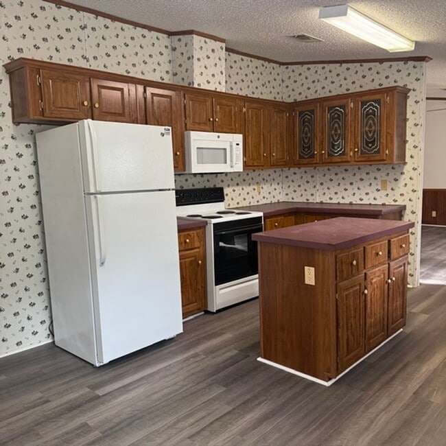 Photo - 3 Bedroom 2 Bath Manufactured Home