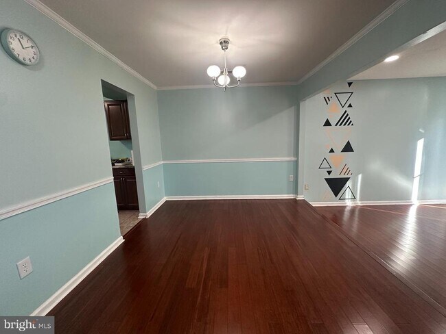 Foto del edificio - 8956 Milroy Ct