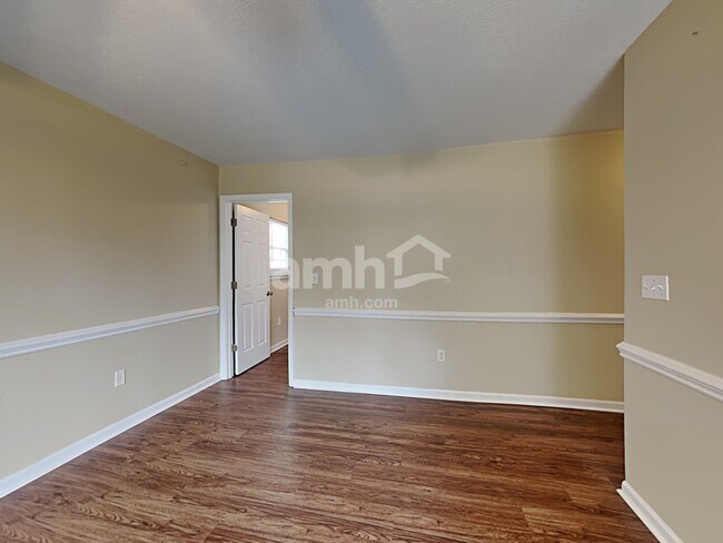 Foto del edificio - 1 Meadow Ridge Drive