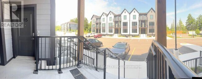 Photo du bâtiment - 708-708 Woolwich St