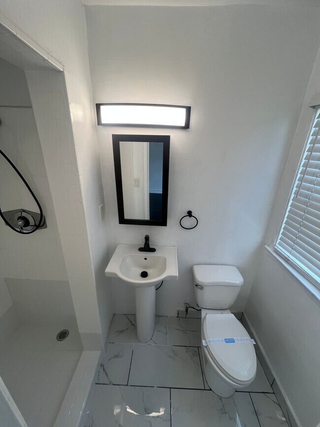 Interior Photo - Blake Manor
