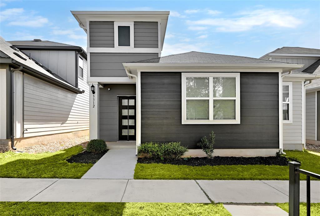 Foto principal - 5312 Mulberry Grove Ln