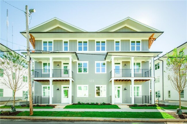 Foto del edificio - 123 Mayson Ave NE