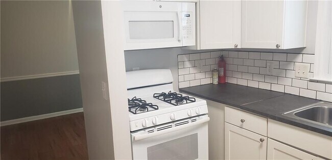 Foto del edificio - 760 Indian Lake Dr NW