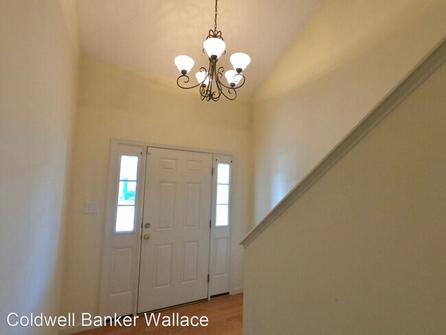 Building Photo - 2 br, 2.5 bath House - 7042 La Christa Way