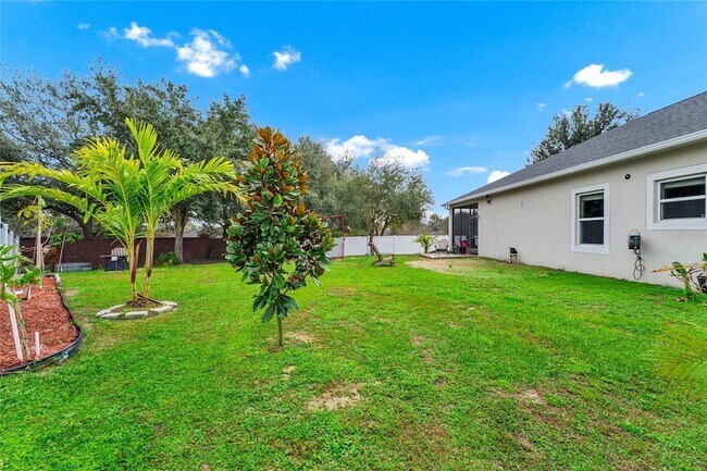 Building Photo - 1832 Piedmont Ct