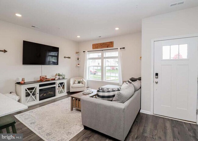 Foto del edificio - 364 Trego Avenue