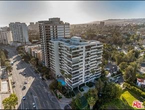 Building Photo - 10433 Wilshire Blvd