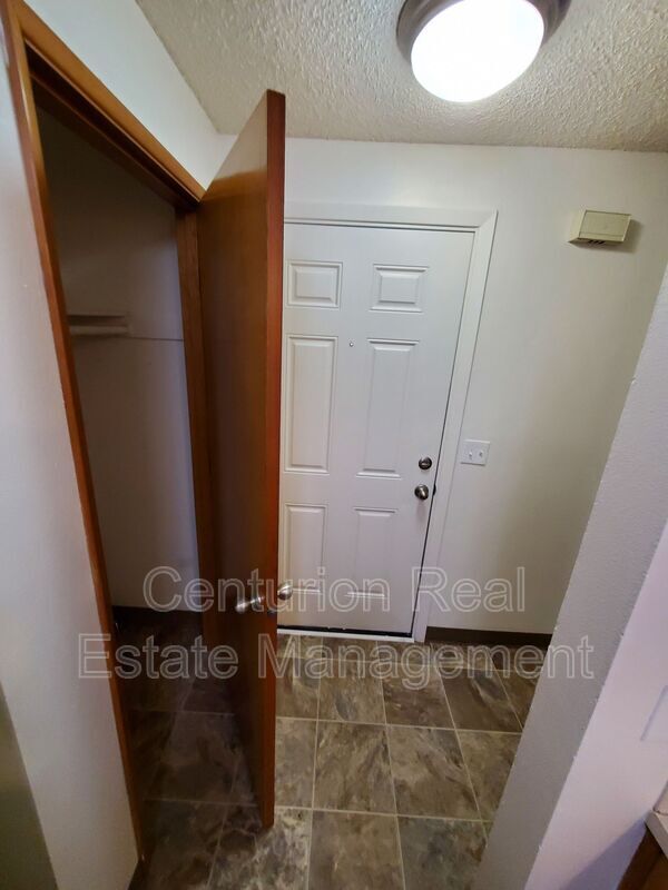 Foto del edificio - 667 Glen Creek Rd NW