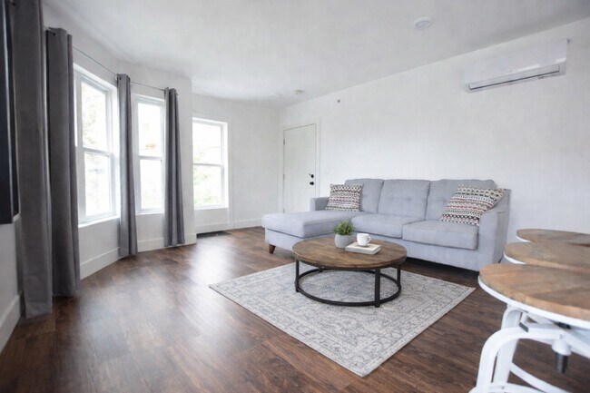 Foto del edificio - 707 E Seneca St.