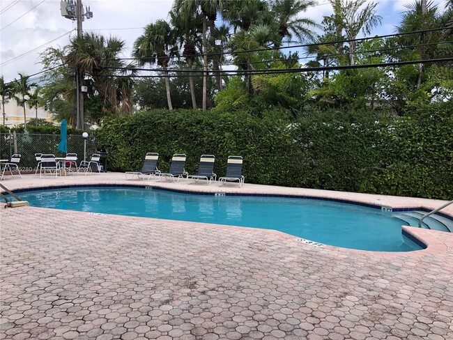 Building Photo - 555 Crandon Blvd