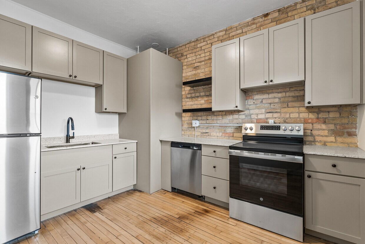 Foto principal - 416 10th Ave