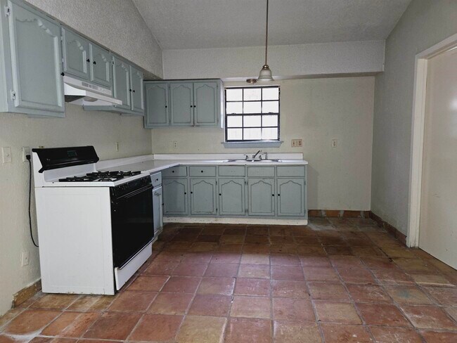 Foto del edificio - 221 Murcia Dr