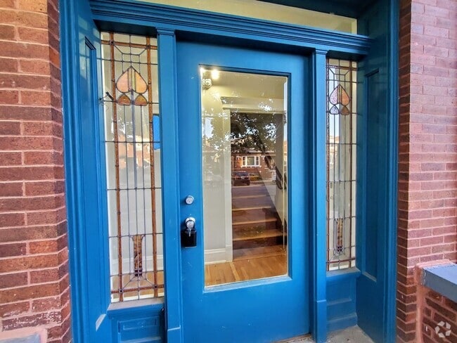 Building Photo - 2334 Euclid Ave