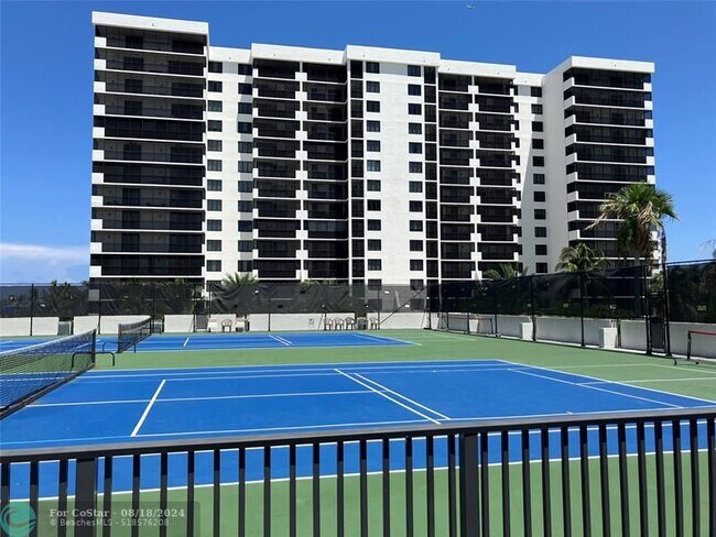 Foto del edificio - 3400 S Ocean Blvd