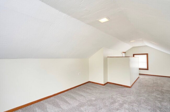 Foto del edificio - 1375 Vane Ave