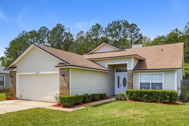 Building Photo - 1568 Saddlebrook Ln