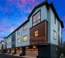 Building Photo - 9635 Thorsk St