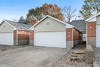 Building Photo - 2074 N Kantz Ln