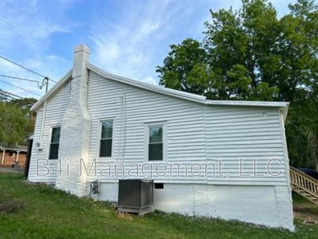 Building Photo - 1615 Vinson Hwy