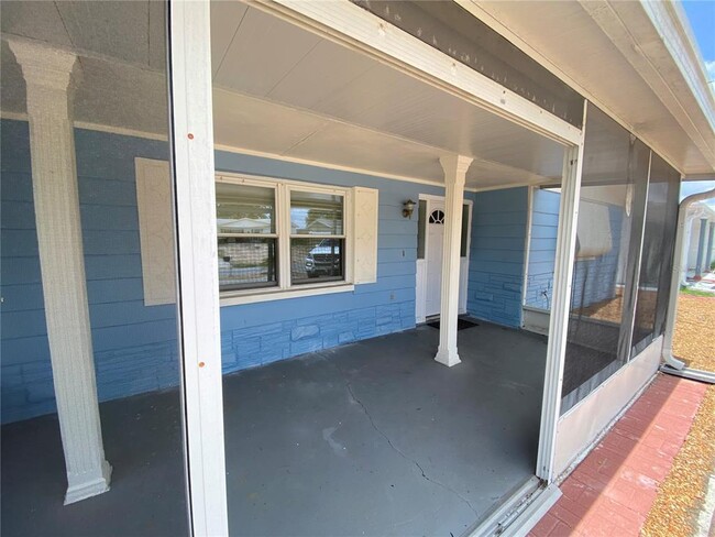 Foto del edificio - 4221 Ridgefield Ave