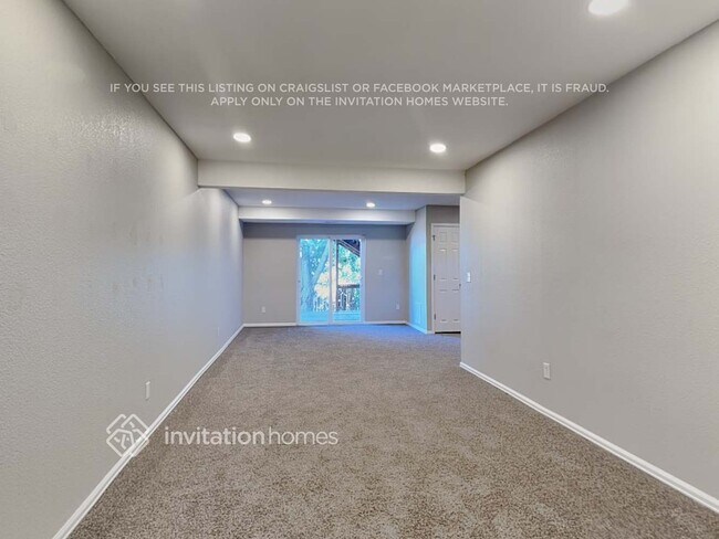 Foto del edificio - 7730 Mountain Laurel Dr