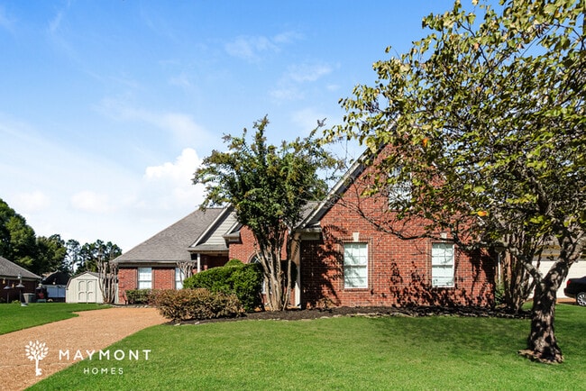 Building Photo - 9716 Kingsridge Dr