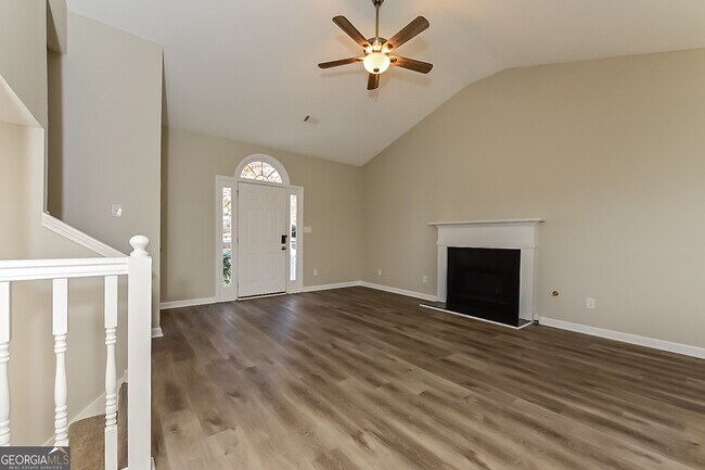 Foto del edificio - 3447 Oak Leaf Ct