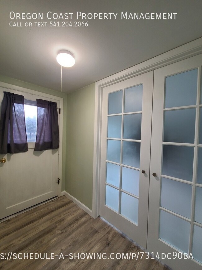 Building Photo - 3bed/1.5bath Home in Nelscott