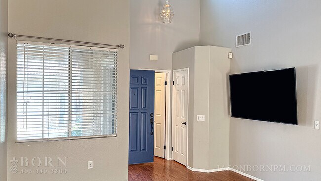 Foto del edificio - 476 Scatterwood Ln